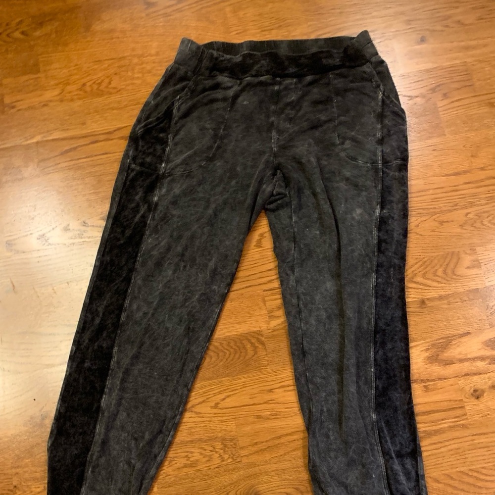 XCVI VELOUR ELASTIC WAIST PULL UP PANT